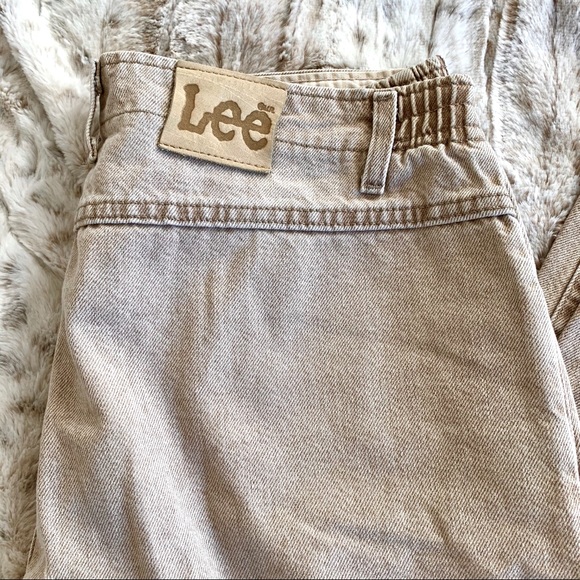 Vintage 90s Lee Beige Tan High Rise Mom Jeans - Picture 3 of 15